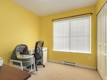 Laundry Room Photo of 66 5550 Admiral Way, Ladner, BC