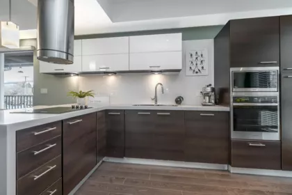 Kitchen Island Photo of 4 22388 124 Avenue, Maple Ridge, BC