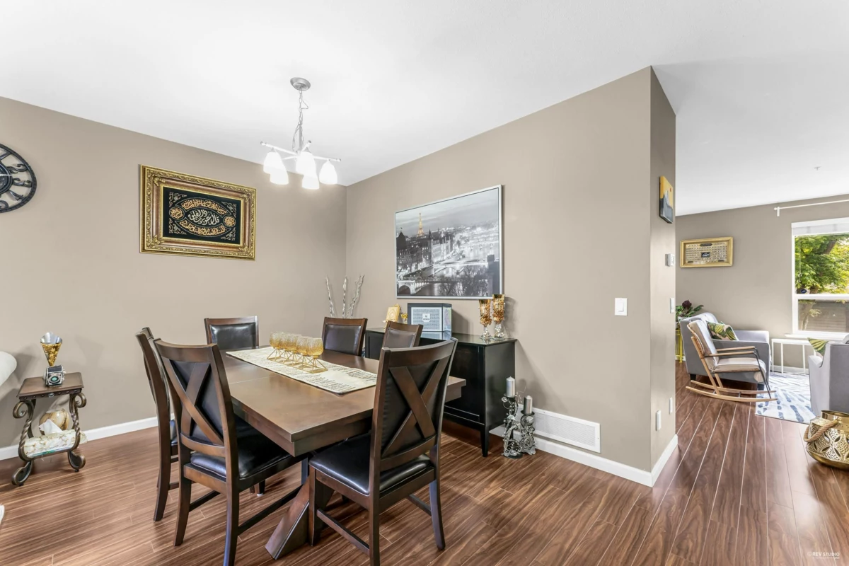 Breakfast Nook Photo of 6940 208a Street, Langley, BC