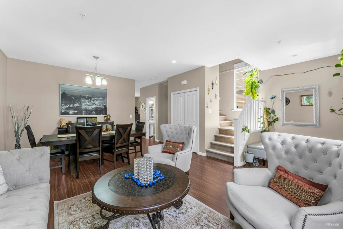 Kitchen Photo of 6940 208a Street, Langley, BC