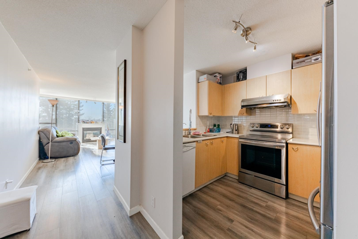 Bedroom 4 Photo of 708 8180 Granville Avenue, Richmond, BC