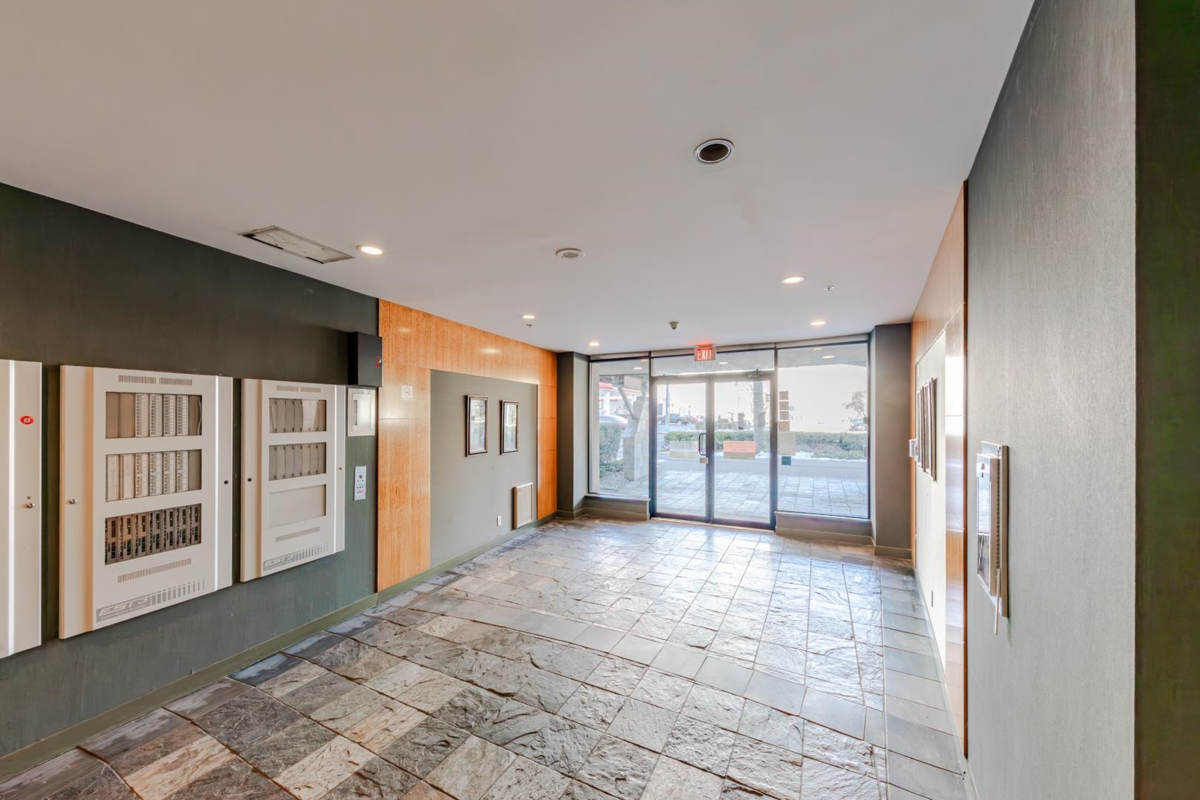 Garden / Landscaping Photo of 708 8180 Granville Avenue, Richmond, BC