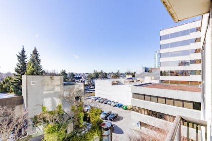 Outdoor Deck Photo of 708 8180 Granville Avenue, Richmond, BC