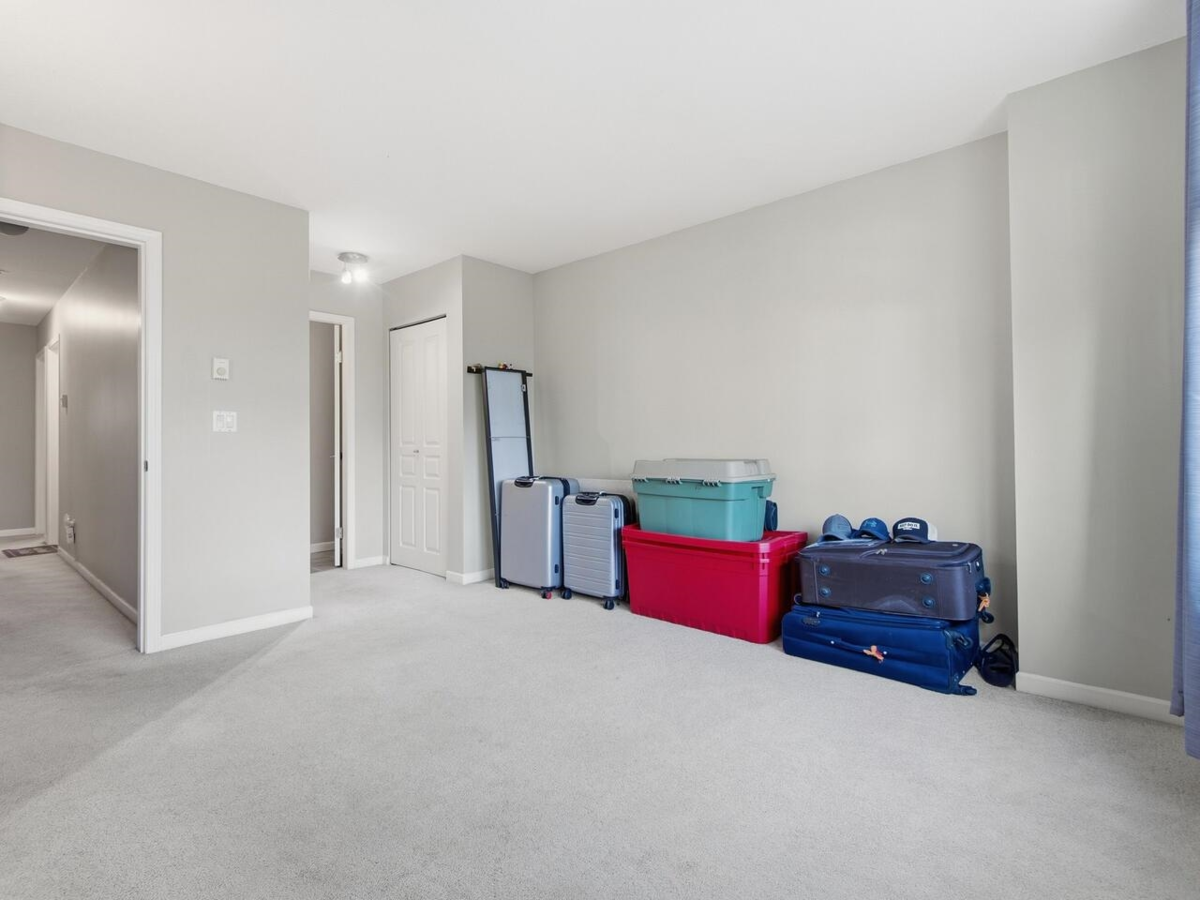 Bedroom 2 Photo of 3 2678 King George Boulevard, Surrey, BC