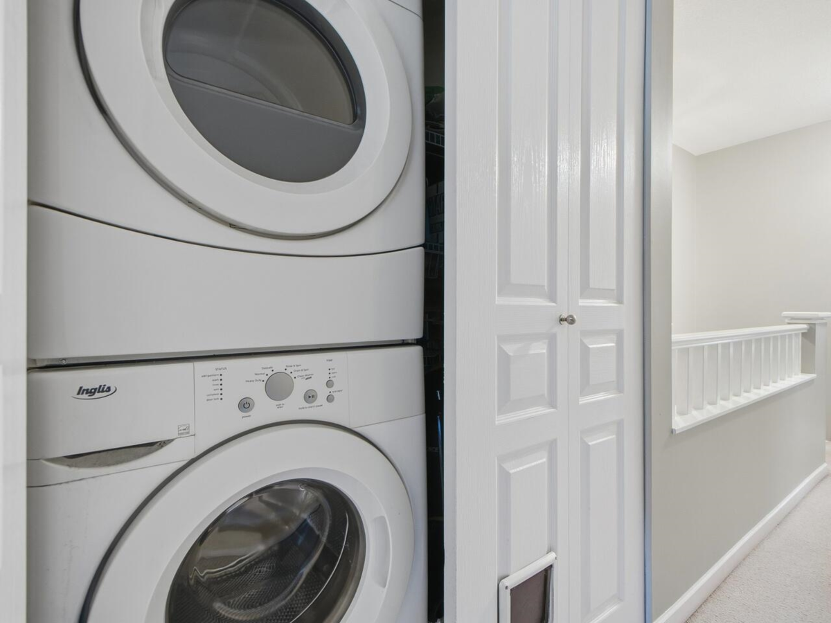 Loft / Bonus Room Photo of 3 2678 King George Boulevard, Surrey, BC