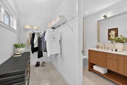 Laundry Room Photo of 10 6828 208a Street, Langley, BC