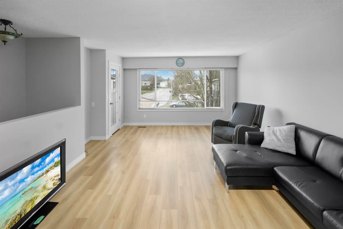 Exterior Front Photo of A 46538 Rolinde Crescent, Chilliwack, BC