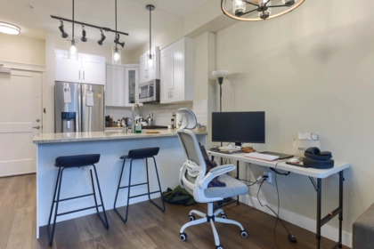 Kitchen Island Photo of 325 11077 Ravine Road, Surrey, BC