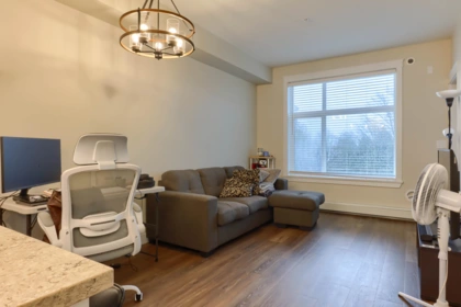 325 11077 Ravine Road, Surrey, BC