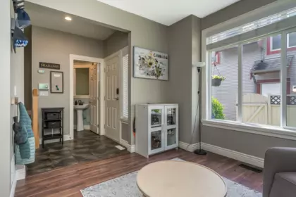 Kitchen Photo of 6668 195 Street, Surrey, BC