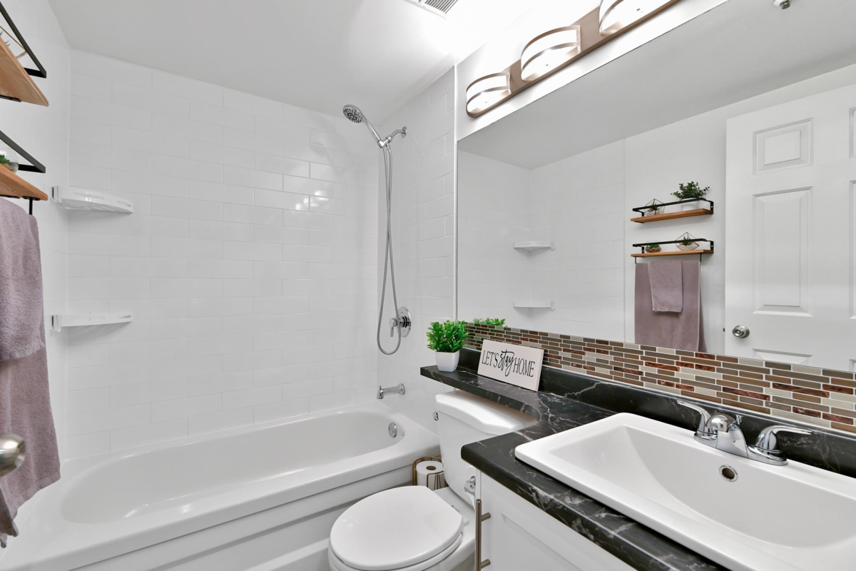 Laundry Room Photo of 203 33165 2 Avenue, Mission, BC