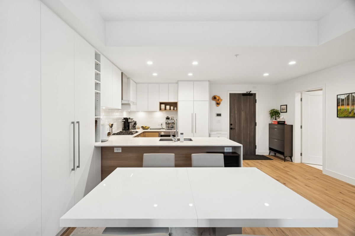 Dining Area Photo of 420 55 Klahanie Drive, Port Moody, BC