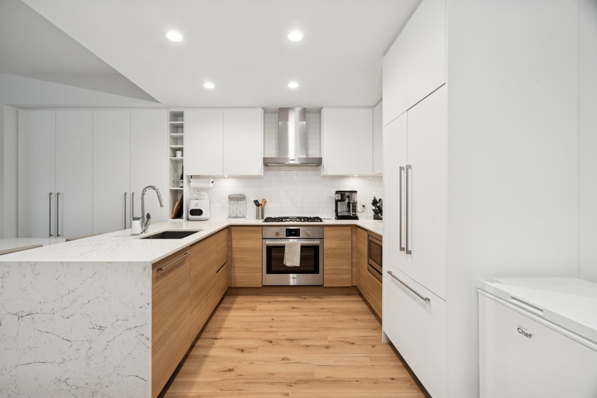 Family Room Photo of 420 55 Klahanie Drive, Port Moody, BC