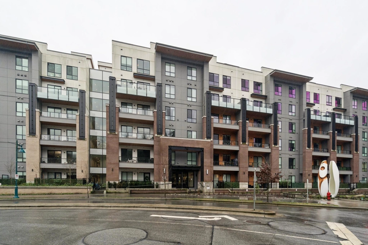 Garden / Landscaping Photo of 420 55 Klahanie Drive, Port Moody, BC