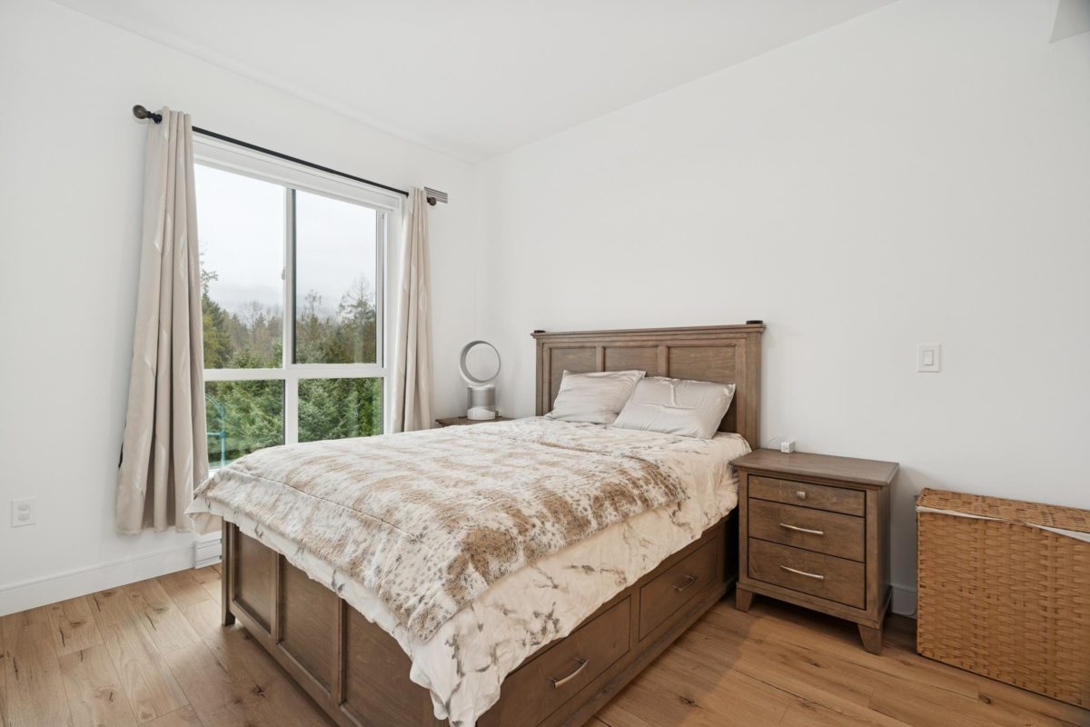 Primary Bathroom Photo of 420 55 Klahanie Drive, Port Moody, BC