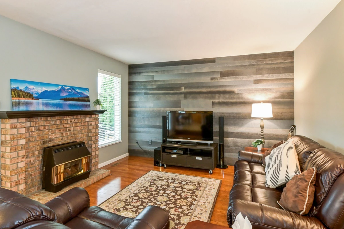 Breakfast Nook Photo of 4552 217a Street, Langley, BC