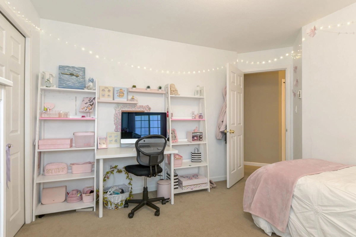 Hallway Photo of 4552 217a Street, Langley, BC