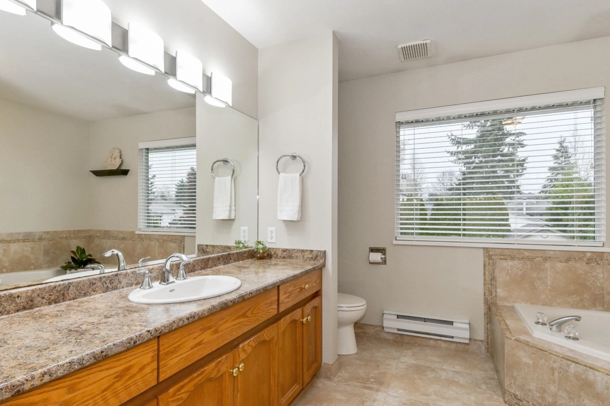 Laundry Room Photo of 4552 217a Street, Langley, BC