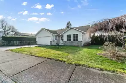 Front Yard Photo of 10121 Nelson Road, Rosedale, BC