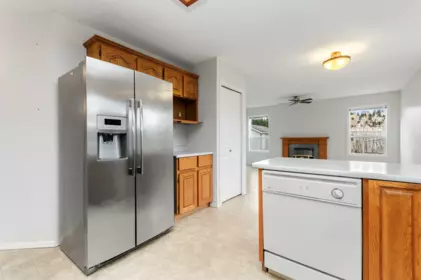 Kitchen Island Photo of 10121 Nelson Road, Rosedale, BC