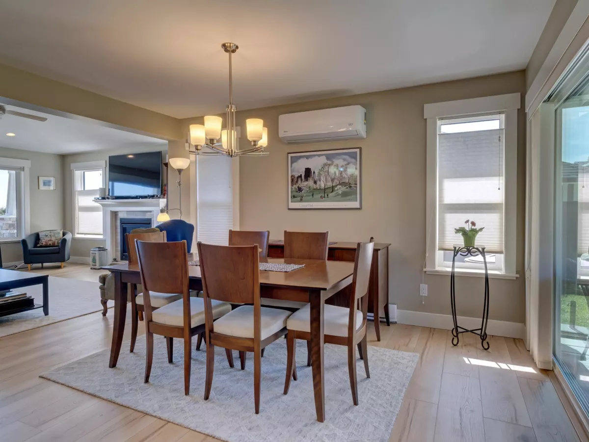 Basement Recreation Room Photo of 5537 Peregrine Crescent, Sechelt, BC