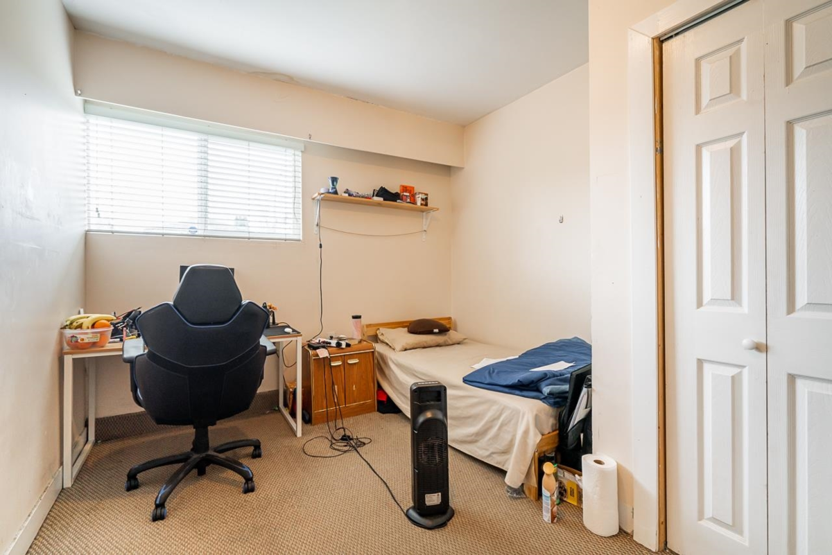 Front Yard Photo of 1247 Ewen Avenue, New Westminster, BC