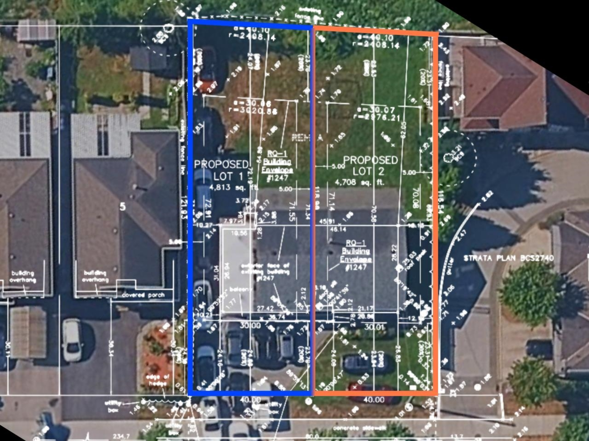 Living Room Photo of 1247 Ewen Avenue, New Westminster, BC