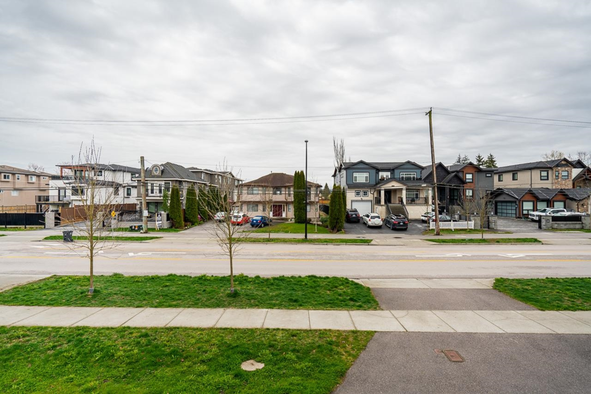 Staircase Photo of 1247 Ewen Avenue, New Westminster, BC