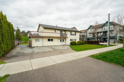Community Amenities Photo (Clubhouse) of 1247 Ewen Avenue, New Westminster, BC