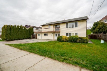 Family Room Photo of 1247 Ewen Avenue, New Westminster, BC
