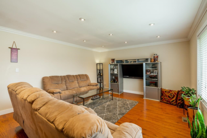 Kitchen Island Photo of 1247 Ewen Avenue, New Westminster, BC