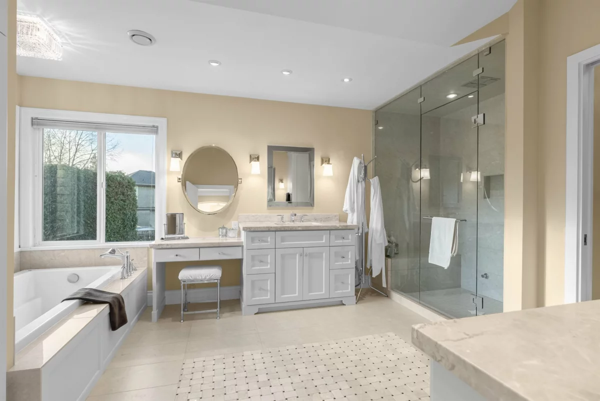 Mudroom Photo of 9671 Heather Place, Richmond, BC