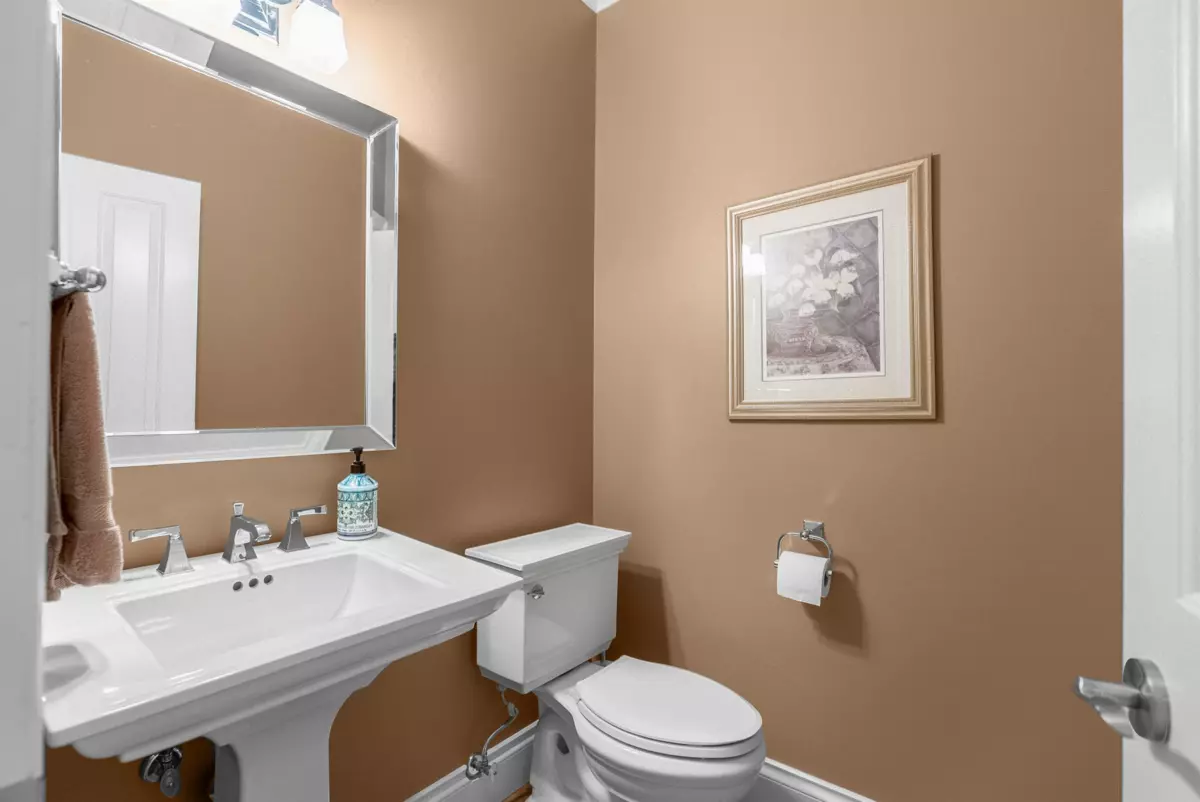 Powder Room Photo of 9671 Heather Place, Richmond, BC