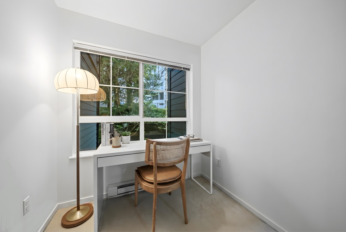 Kitchen Island Photo of 303 9098 Halston Court, Burnaby, BC