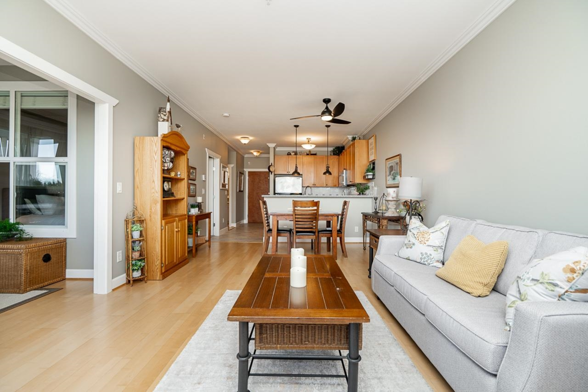 Guest Bathroom Photo of 322 4600 Westwater Drive, Richmond, BC