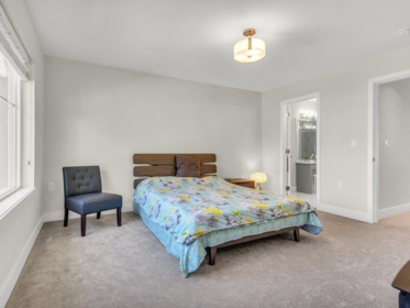 Bedroom 2 Photo of 25 15633 Mountain View Drive, White Rock, BC