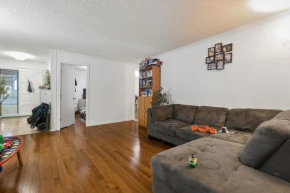 Kitchen Photo of 211 444 W 49th Avenue, Vancouver, BC
