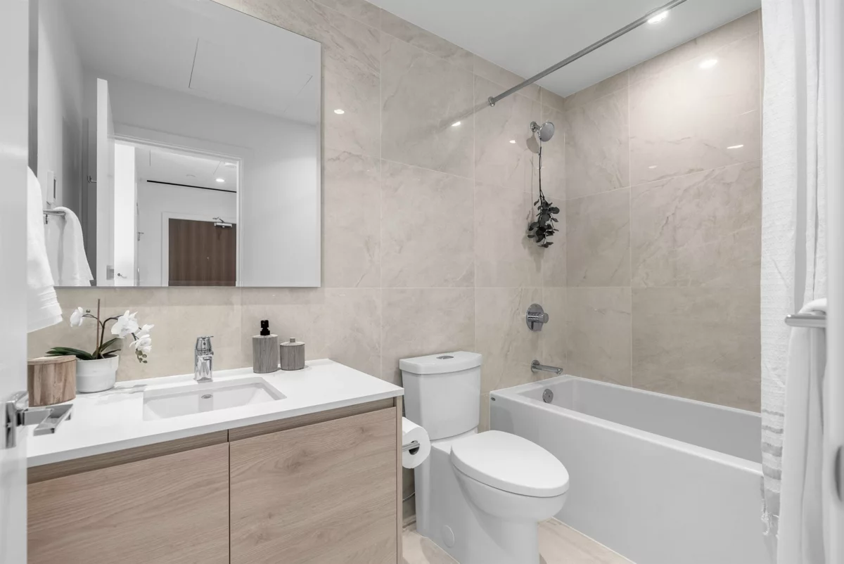 Entry Foyer Photo of 2904 660 Quayside Drive, New Westminster, BC