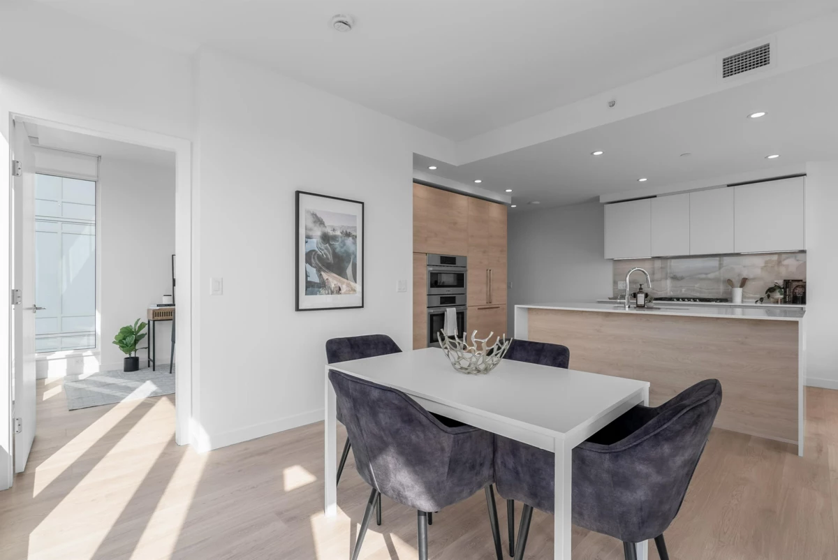 Kitchen Island Photo of 2904 660 Quayside Drive, New Westminster, BC