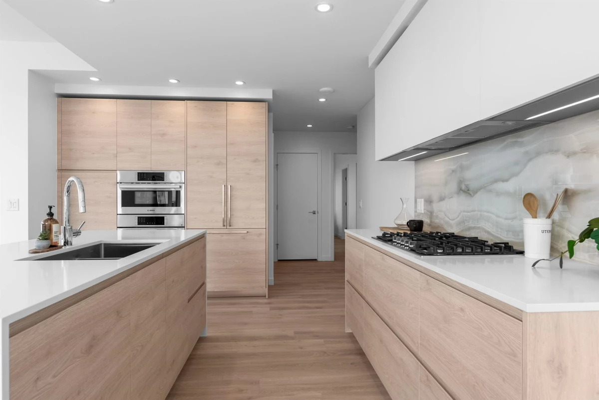 Kitchen Photo of 2904 660 Quayside Drive, New Westminster, BC