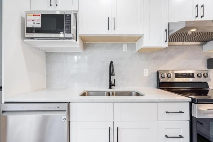 Kitchen Island Photo of 10875 143 Street, Surrey, BC