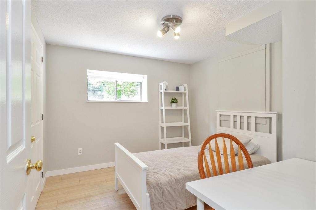 Basement Recreation Room Photo of 1910 196 Street, Langley, BC