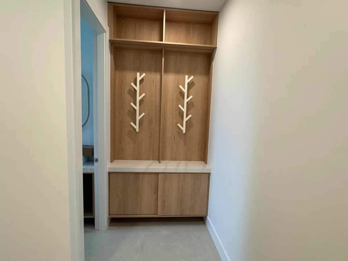 Dining Area Photo of 967 52 A Street, Delta, BC