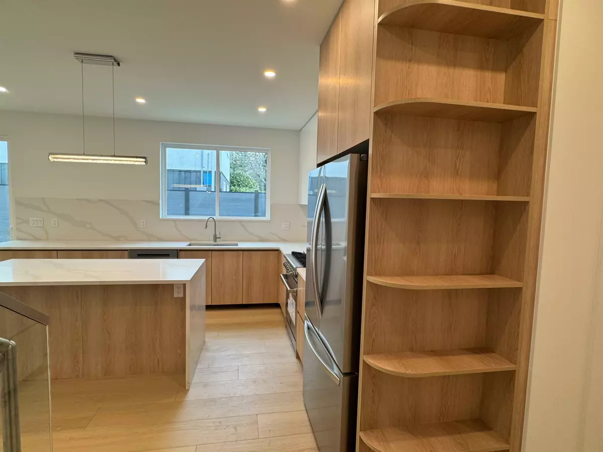 Family Room Photo of 967 52 A Street, Delta, BC