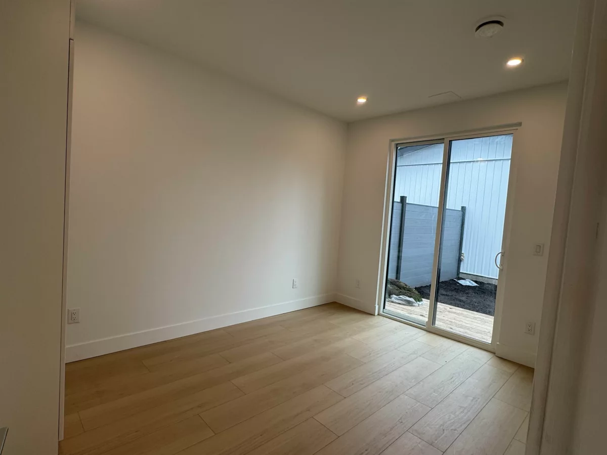 Walk-In Closet Photo of 967 52 A Street, Delta, BC