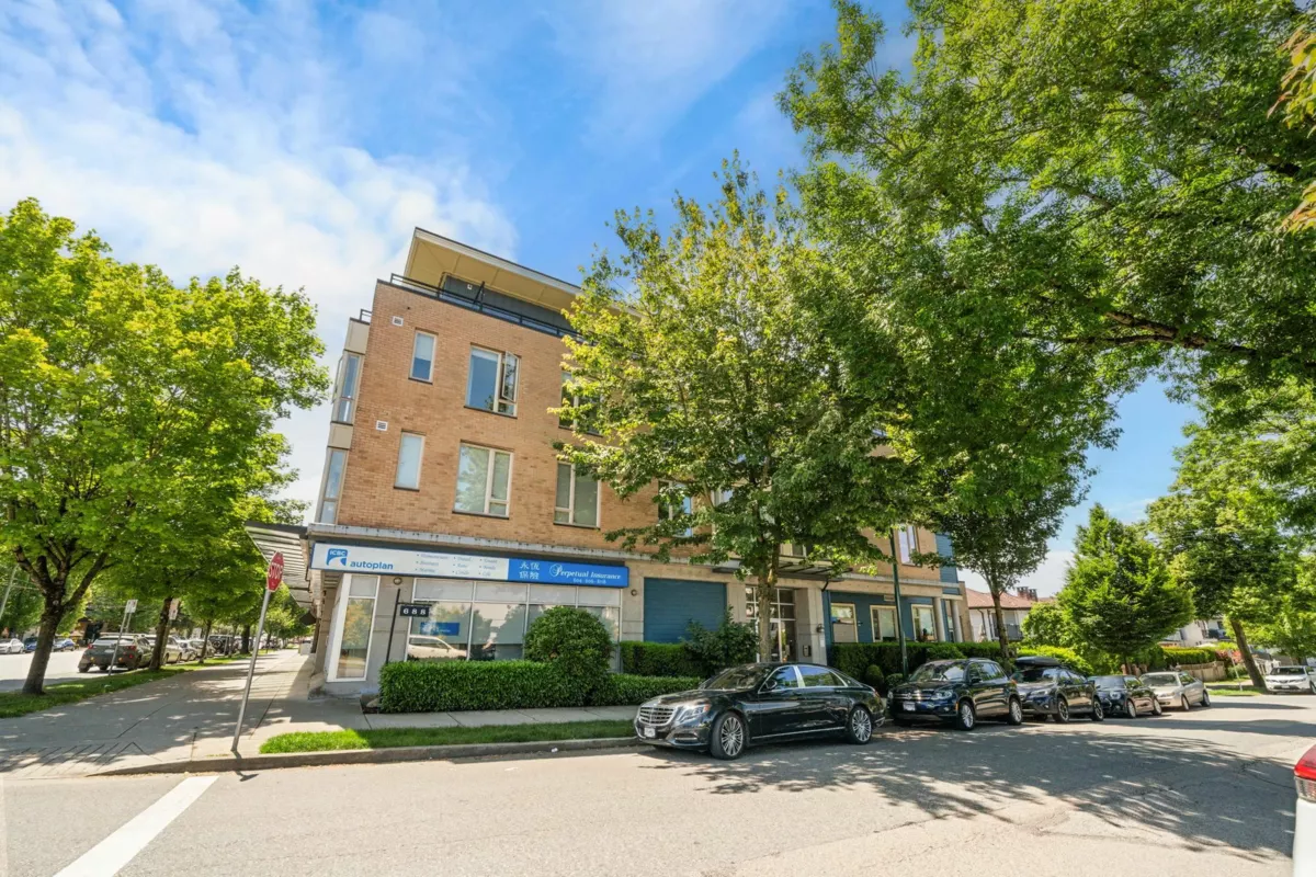 Garage Interior Photo of PH8 688 E 17th Avenue, Vancouver, BC