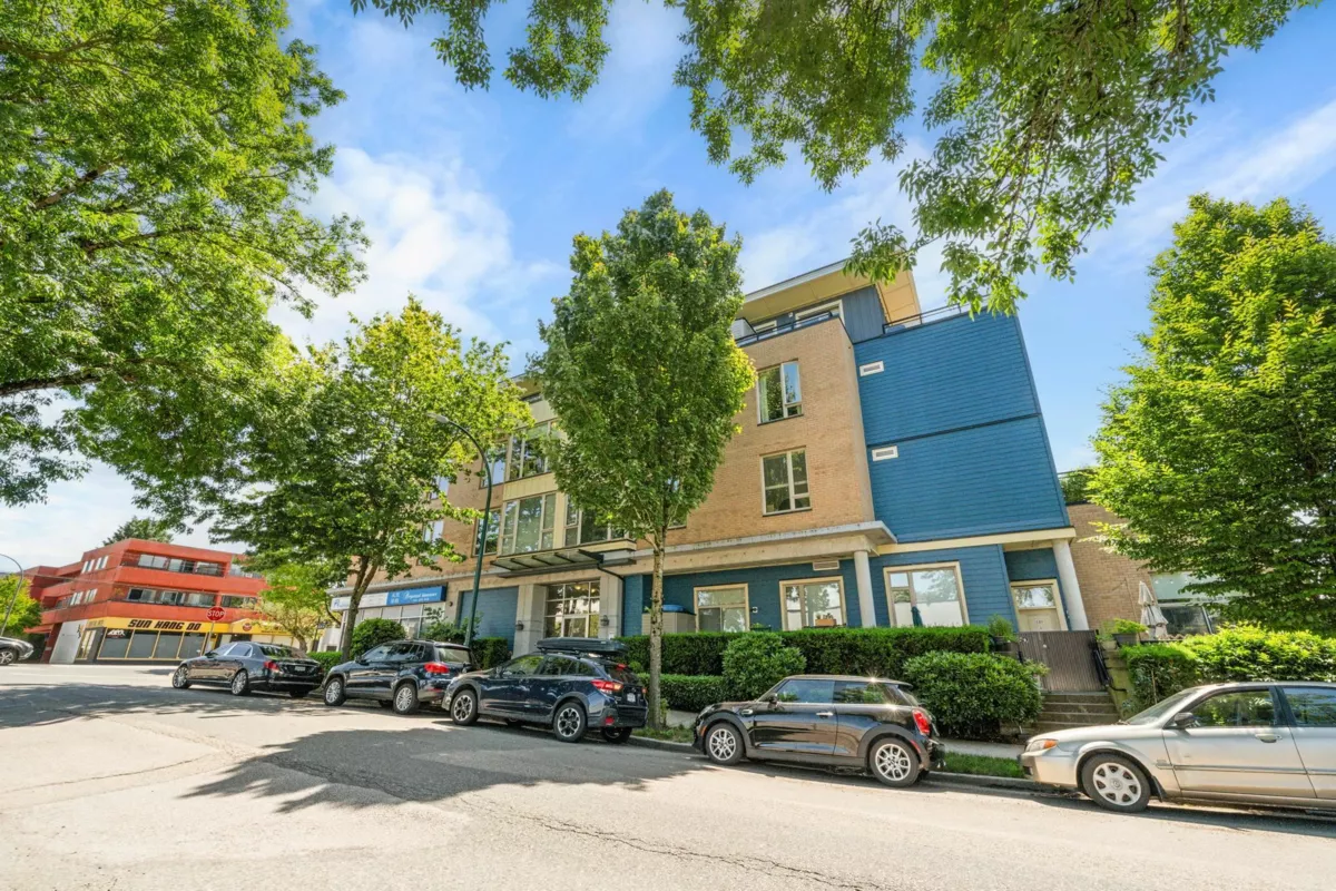 Hallway Photo of PH8 688 E 17th Avenue, Vancouver, BC