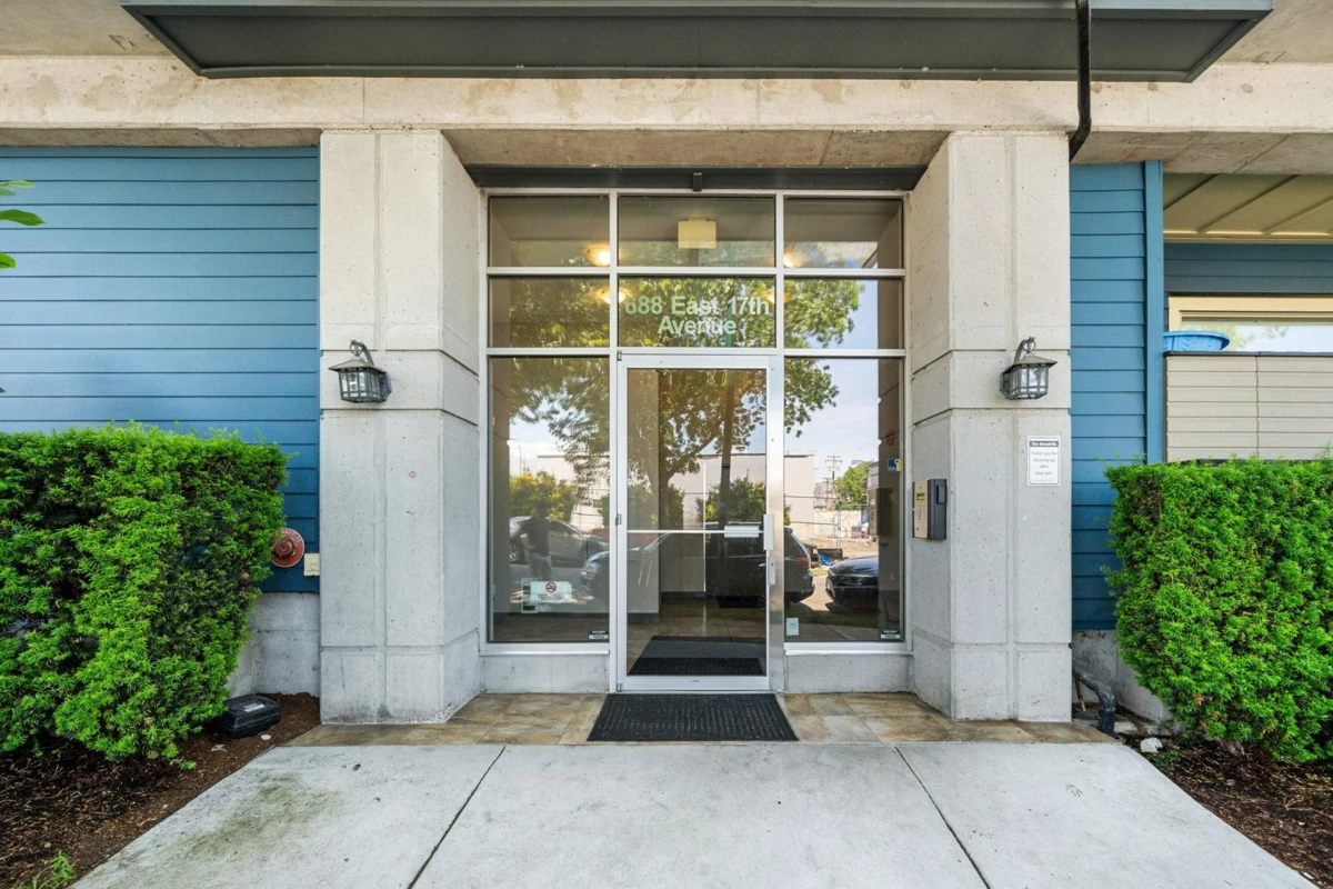 Outdoor Patio Photo of PH8 688 E 17th Avenue, Vancouver, BC