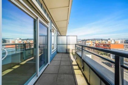 PH8 688 E 17th Avenue, Vancouver, BC