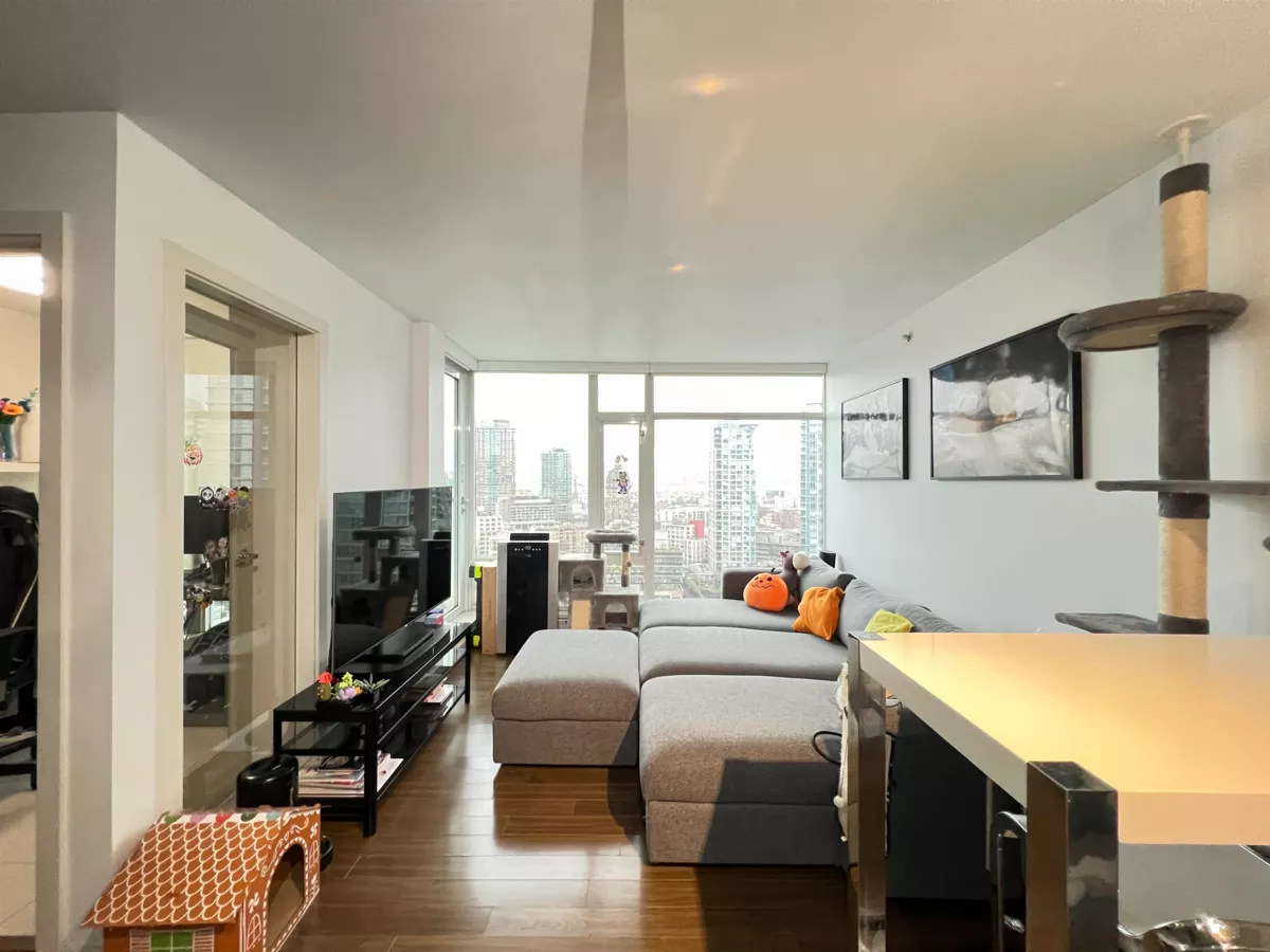 Living Room Photo of 2301 161 W Georgia Street, Vancouver, BC